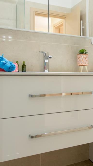 Luxury Apartment In Garitsa Bay Corfu  Εξωτερικό φωτογραφία